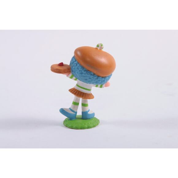 Vintage Strawberry Shortcake - Crepe Suzette Holding Crepe, PVC, Miniature - 198 - Picture 2 of 2